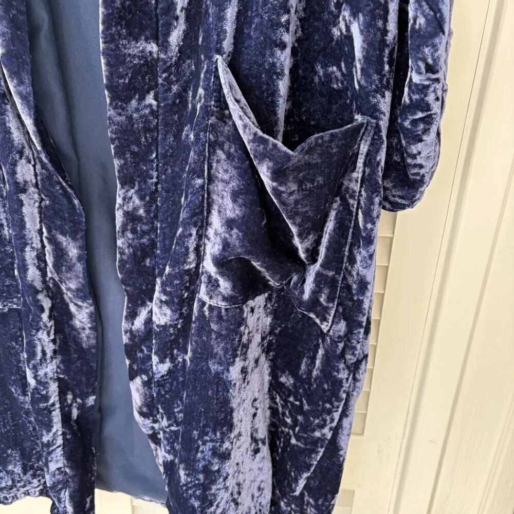 Pottery Barn Teen Harry Potter Ravenclaw bathrobe S/M purple velvet *flaw*